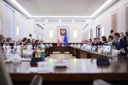 Mniej papierologii, więcej jasności. Rząd upraszcza podatek od darowizn