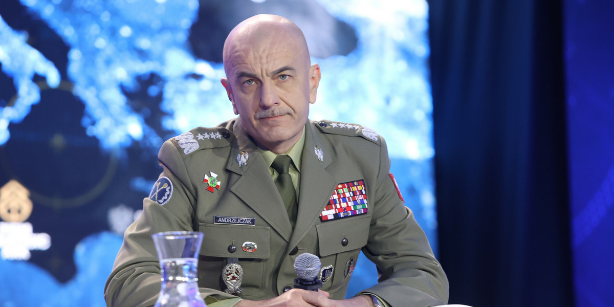 Rajmund Andrzejczak przestał być szefem Sztabu Generalnego WP