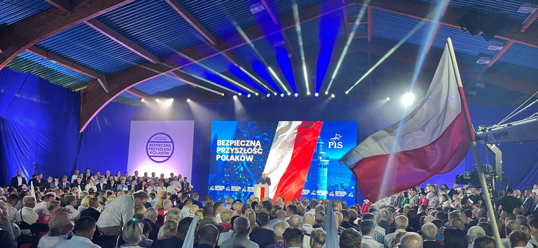 Festiwal populizmu, strach Kaczyńskiego i taktyczni wyborcy. To były kluczowe momenty ostatnich miesięcy