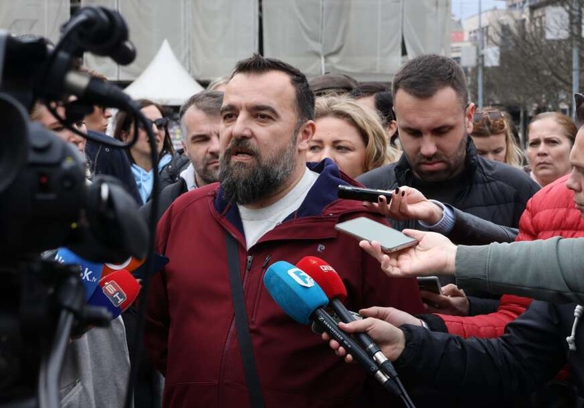 protest-podrska-nikola-moraca-9-872x610