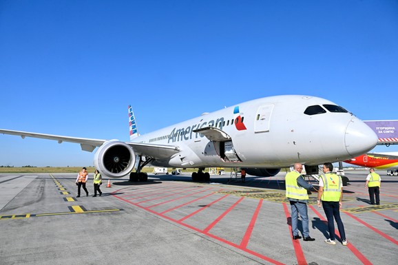 "TAJMER BIO PODEŠEN NA 15 MINUTA" Pokušao da se ukrca na avion sa eksplozivom i 5 telefona: Nađena ZLOKOBNA PORUKA