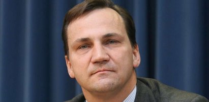 Sikorski: Czy Kaczyński jest na proszkach?