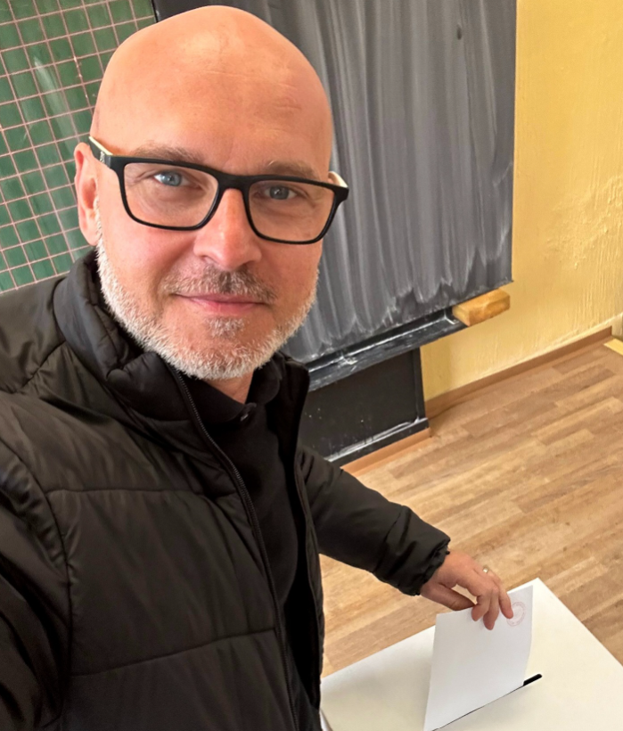 Prezidentské voľby 2024: Odvolil Branislav Gröhling.
