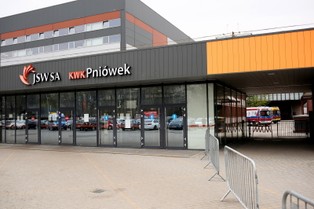 Ratownicy w kopalni Pniówek wznowili poszukiwania