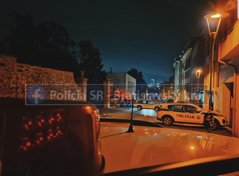 V centre Bratislavy sa v strieľalo.