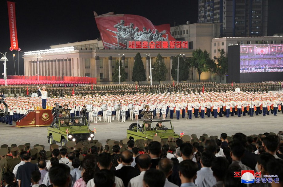 Parada wojskowa w Pjongjangu