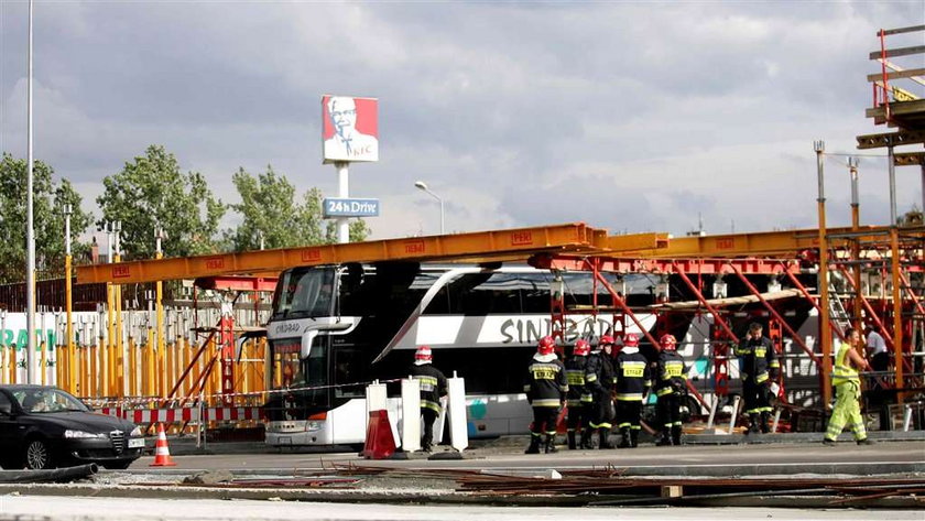 Kraków, autobus, wiadukt, zahaczył