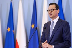 Morawiecki: Polska podtrzyma twarde weto w sprawie paktu migracyjnego