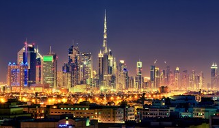 Władze w ZEA w 100 proc. cyfrowe. Zrezygnowano z dokumentów w formie papierowej