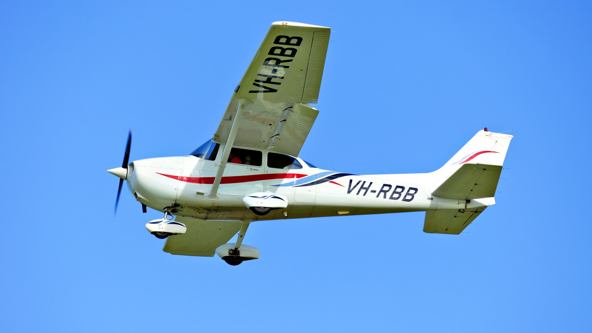 Indonézske úrady pátrajú po malom osobnom lietadle. (ilustračné foto).