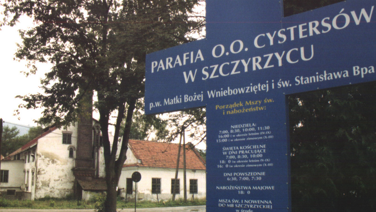 Historia opactwa w Szczyrzycu sięga I połowy XIII w. To tutaj znajduje się jedyny nieprzerwanie istniejący klasztor cystersów w Polsce. Co roku odwiedzają go tysiące turystów i wiernych, powierzających intencje Matce Boskiej Szczyrzyckiej.