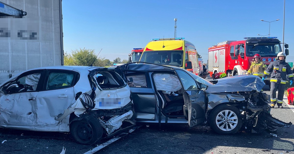 Sobotni karambol na S8 zbiera tragiczne żniwo. Niestety, jest kolejna ofiara