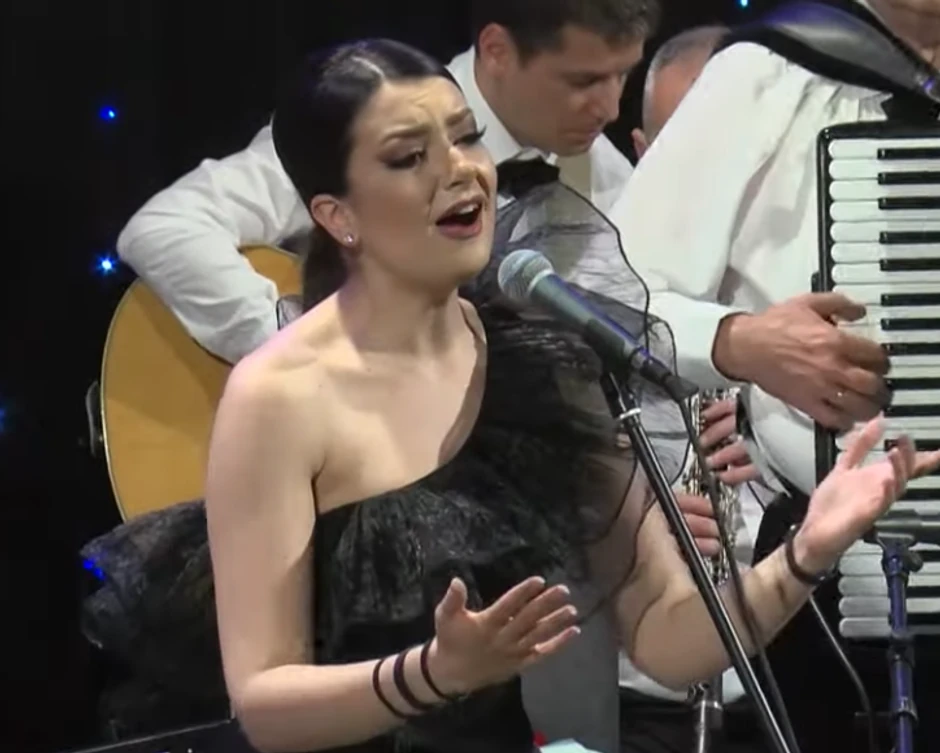 Danica Krstić etno pevačica