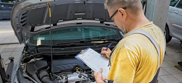 Alarmujący raport: niemal co drugie auto używane w Polsce ma dyskwalifikujące usterki