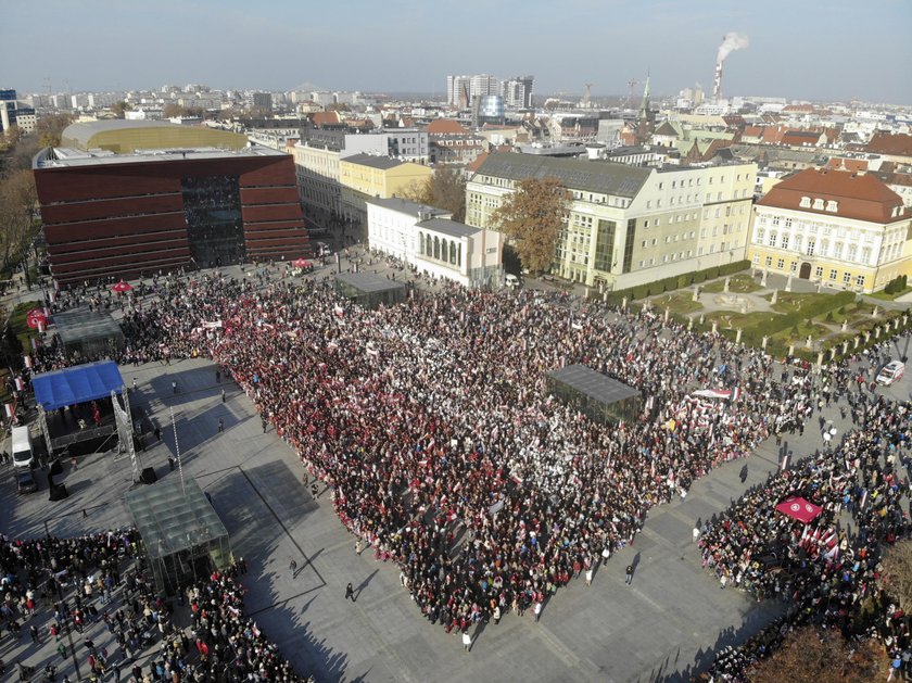 Polacy świętują niepodległość