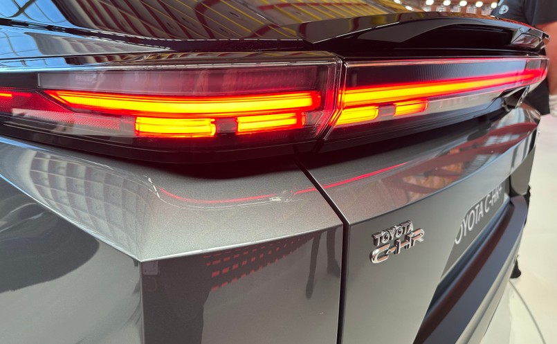 Nowa Toyota C-HR+