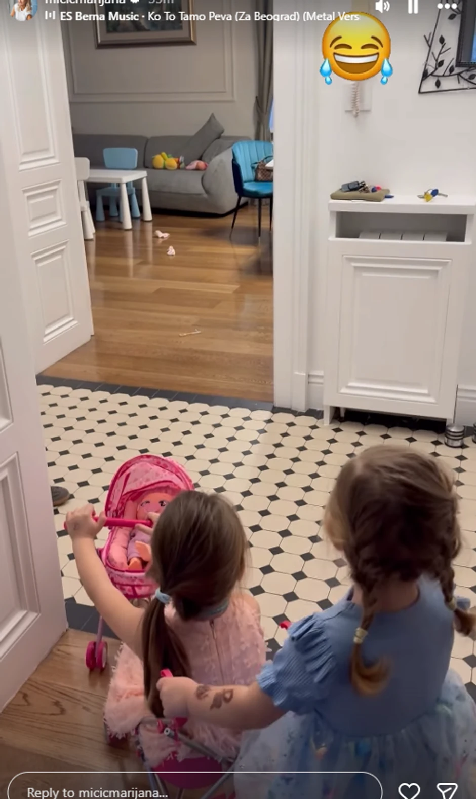 Marijana Mićić pokazala ćerke