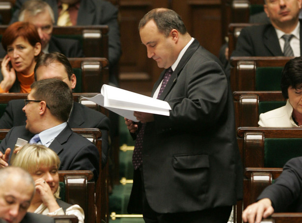 Gosiewski też dostał medal od Sikorskiego