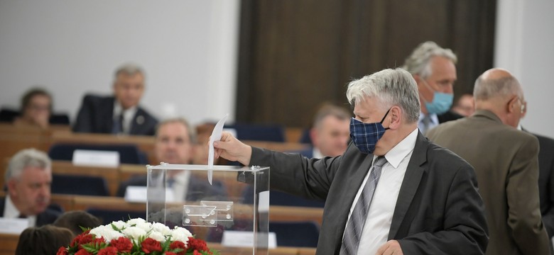 Szef MSZ nie pojawił się w Senacie. W zamian wysłał dyrektora. "To narusza powagę Izby"