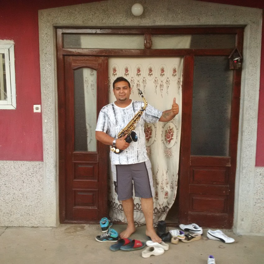 Znam da će mog oca svi zavoleti jer je on pravi šoumen: Mile Vasić