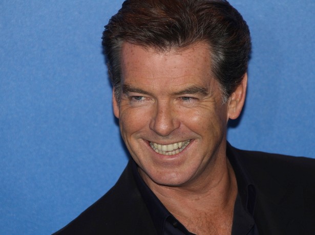 Pierce Brosnan będzie miał dziecko z Jessicą Albą