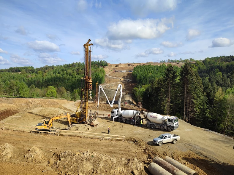 Trwają prace przy budowie drogi ekspresowej S19 Babica — Jawornik