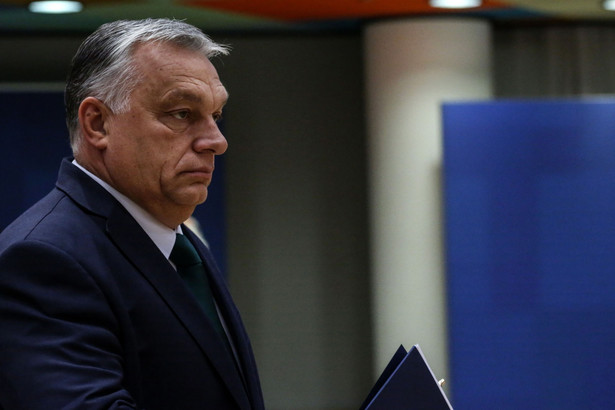 Viktor Orban powtarza antyimigracyjne hasła jednocześnie stara się przyciągnąć na Węgry emigrantów zarobkowych