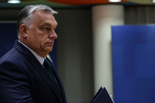 Viktor Orban powtarza antyimigracyjne hasła jednocześnie stara się przyciągnąć na Węgry emigrantów zarobkowych