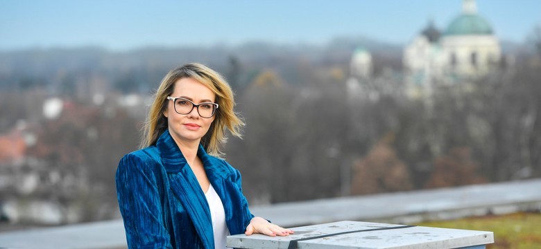 Weronika Marczuk: Zakup i wysyłka kamizelek kuloodpornych to ogromny problem. Przepisy są chore