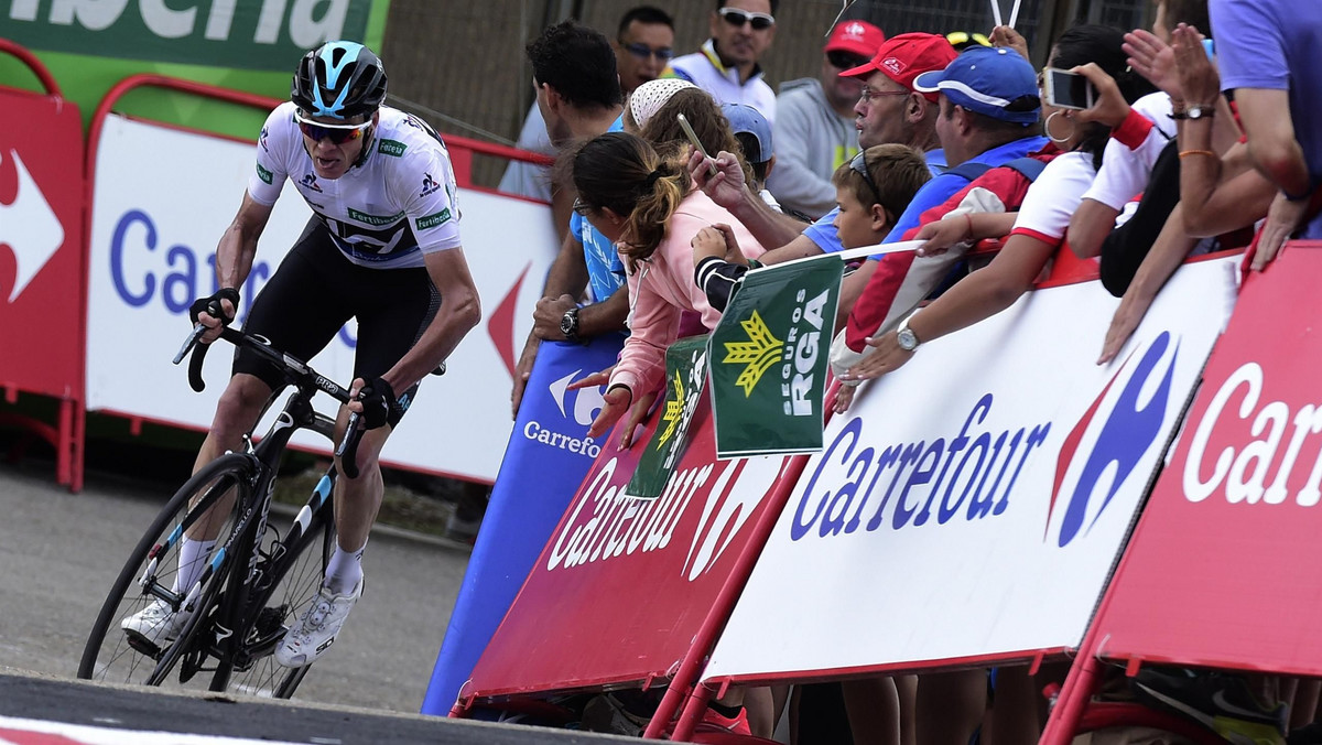 Wydaje się, że Nairo Quintana ma najwięcej atutów, by wygrać tegoroczny wyścig Vuelta a Espana. Kolumbijczyk prezentuje świetną formę i ma wsparcie bardzo mocnego zespołu Movistar. Jednak w środę jego największy rywal Christopher Froome z Team Sky dał sygnał, że walka o czerwoną koszulkę będzie jeszcze bardzo zacięta.