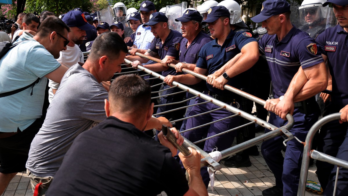 Protesti u Tirani 2. jula zbog izgradnje odmarališta 