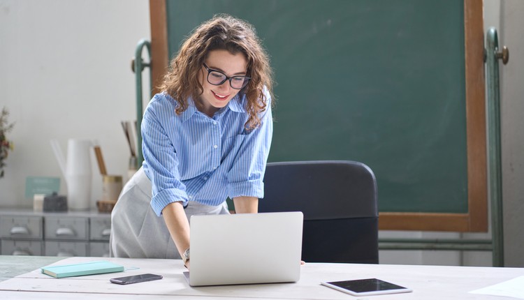 Nauczyciele mają czas do 1 stycznia. Po tym terminie okrągła suma przepada