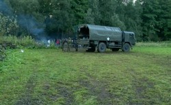 Uchodźcy na granicy polsko-białoruskiej. Morawiecki mówi o "szantażu pana Łukaszenki"