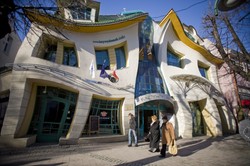 Krzywy Domek w Sopocie wśród najdziwniejszych budynków świata