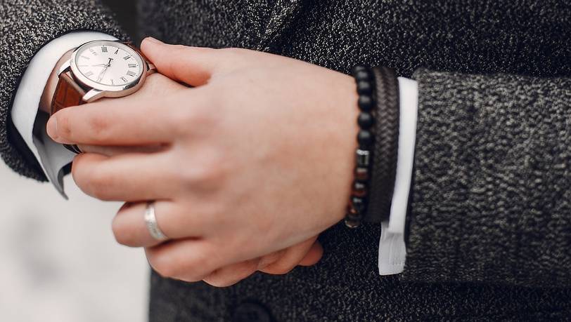 Beliebter Armschmuck für Herren aus Leder im Vergleich – stabil, bequem & schick