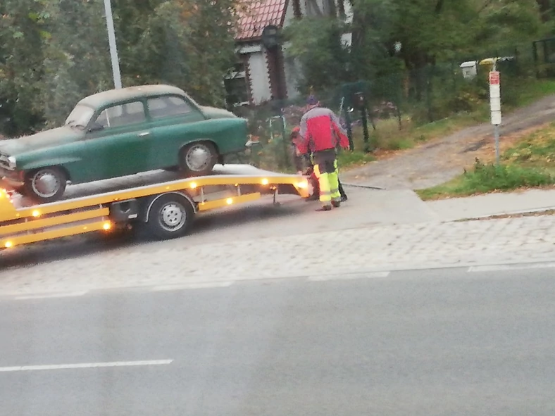 Poszukiwana Skoda Octavia i sprawcy kradzieży