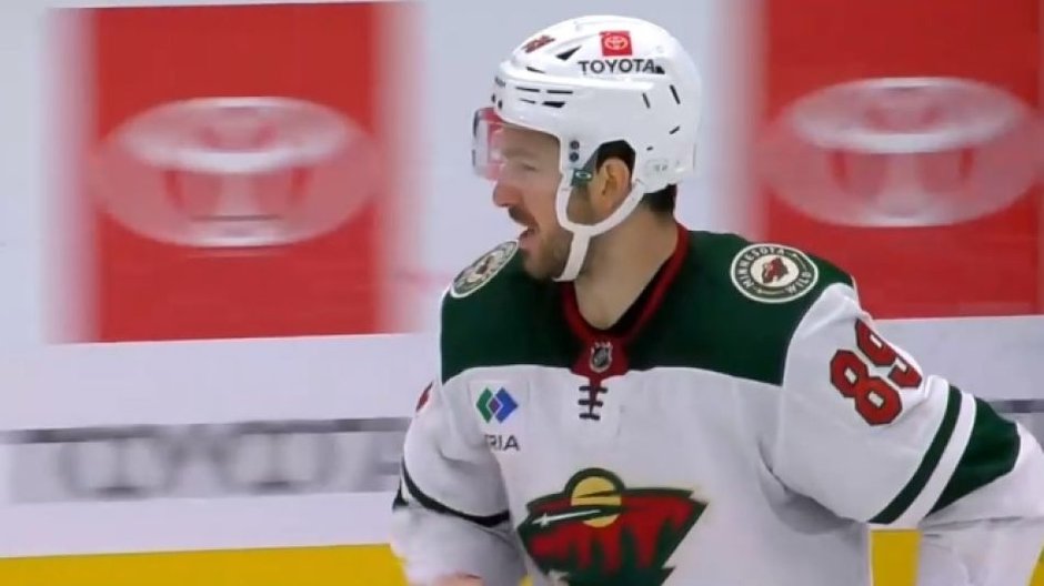 NHL: "Dziki" mecz na "Dzikim Zachodzie". Pościg Stars zatrzymany w karnych [WIDEO]