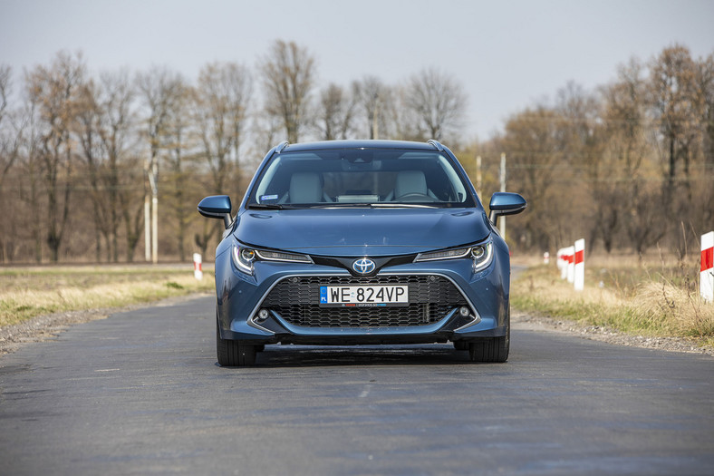 Oszczędzaj z fantazją - test Toyoty Corolla Touring Sports 2.0 Hybrid