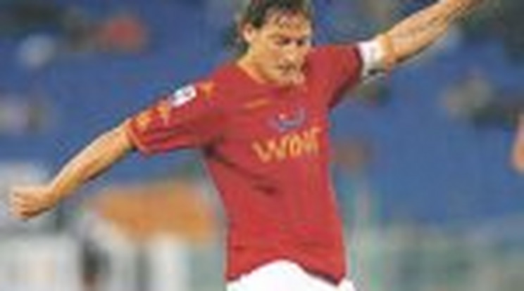 Totti is pályára lép a Vasas ellen