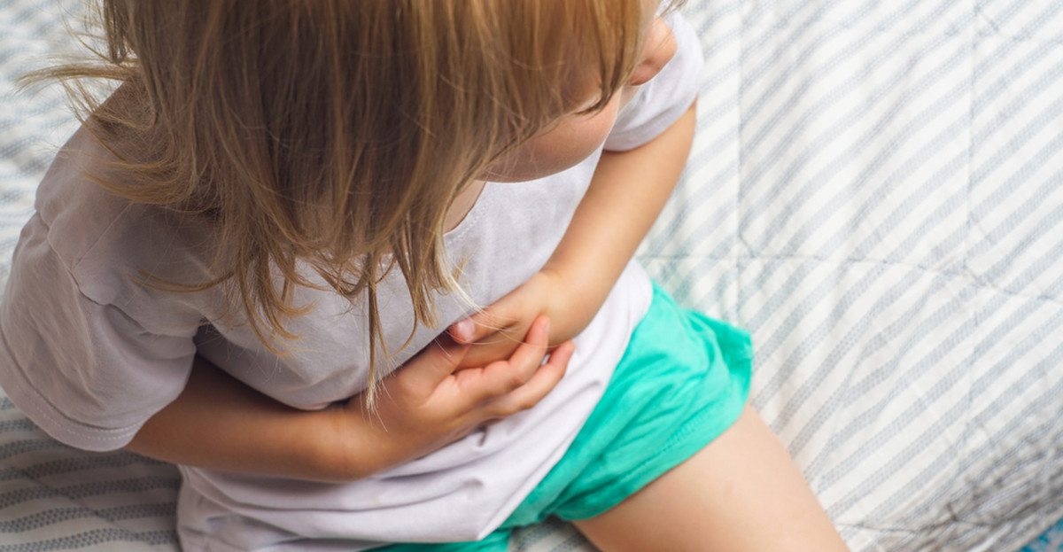 Ból brzucha u dziecka? To może być zespół jelita drażliwego