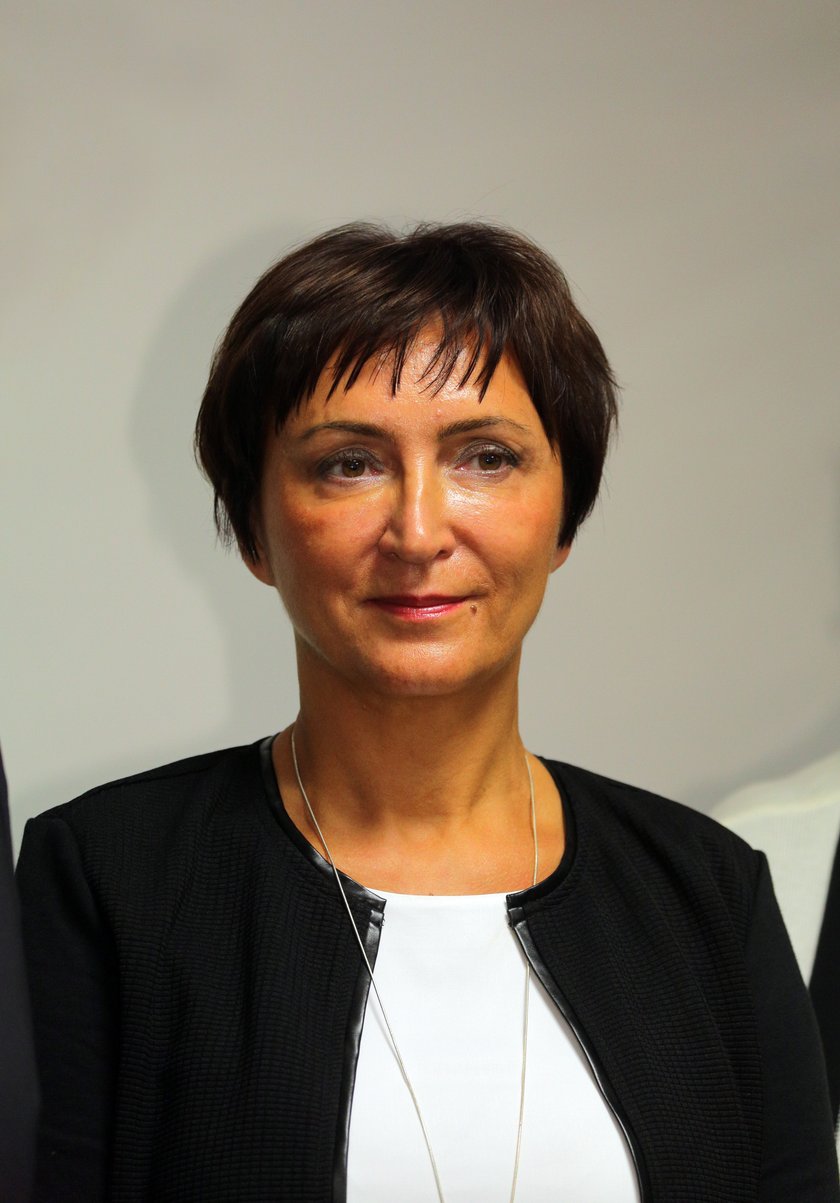 ELZBIETA JONCZYK DYREKTOR PRZYCHODNI