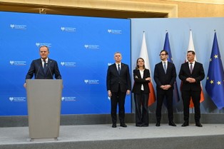Donald Tusk przedstawił nowych ministrów. Formalne zaprzysiężenie zaplanowano na poniedziałek