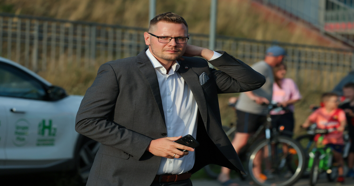 Woś wezwany do prokuratury: zmiana zarzutu w aferze Pegasus