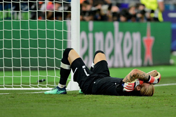 Loris Karius w finale Ligi Mistrzów miał objawy wstrząśnienia mózgu. Według lekarzy przez to popełnił fatalne błędy