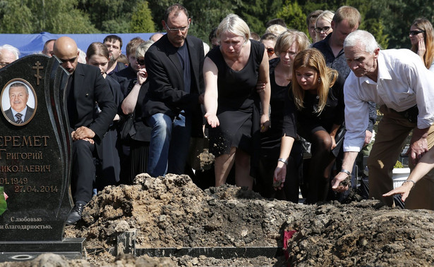 Białoruś: Tłumy na pogrzebie zamordowanego dziennikarza Pawła Szeremeta