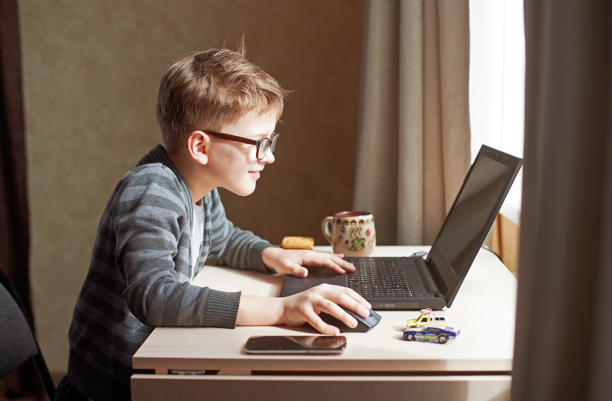 Prawie 5 tys. szkół nie otrzymało jeszcze laptopów