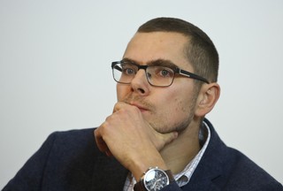 Zychowicz: Ustawa nie służy do walki z „polskimi obozami śmierci”. Będzie kneblować debatę w Polsce [WYWIAD]