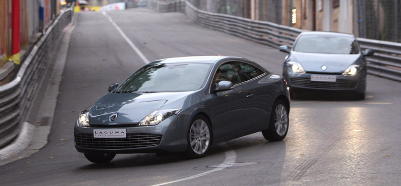 Paryż 2008: Renault Laguna Coupe w centrum zainteresowania