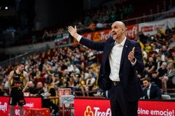 Zan Tabak pozostanie trenerem koszykarzy Trefla Sopot