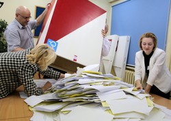 PKW: Frekwencja w wyborach parlamentarnych przekroczyła 50 proc.